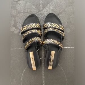 Kaanas Grecian style slides